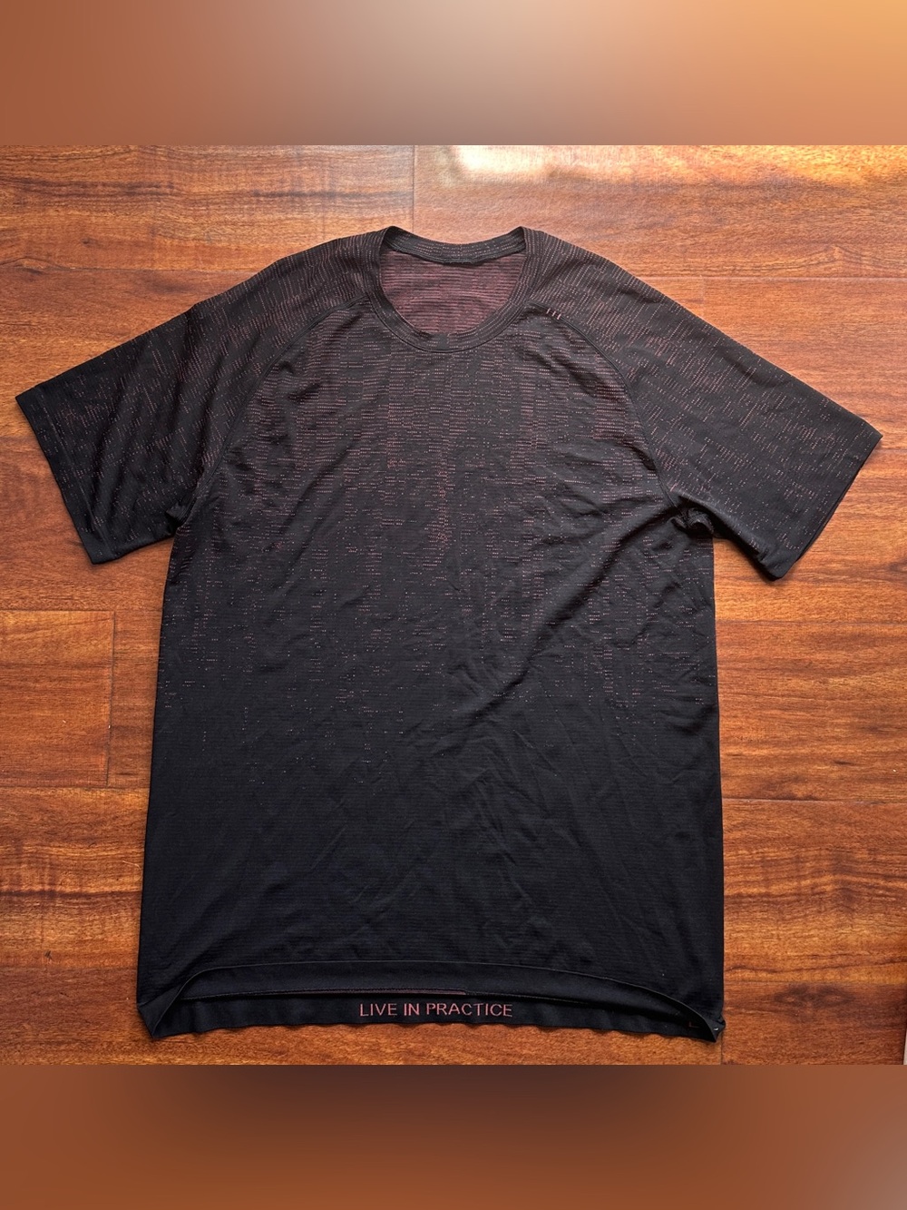 Lululemon men’s Metal Vent Tech short sleeve